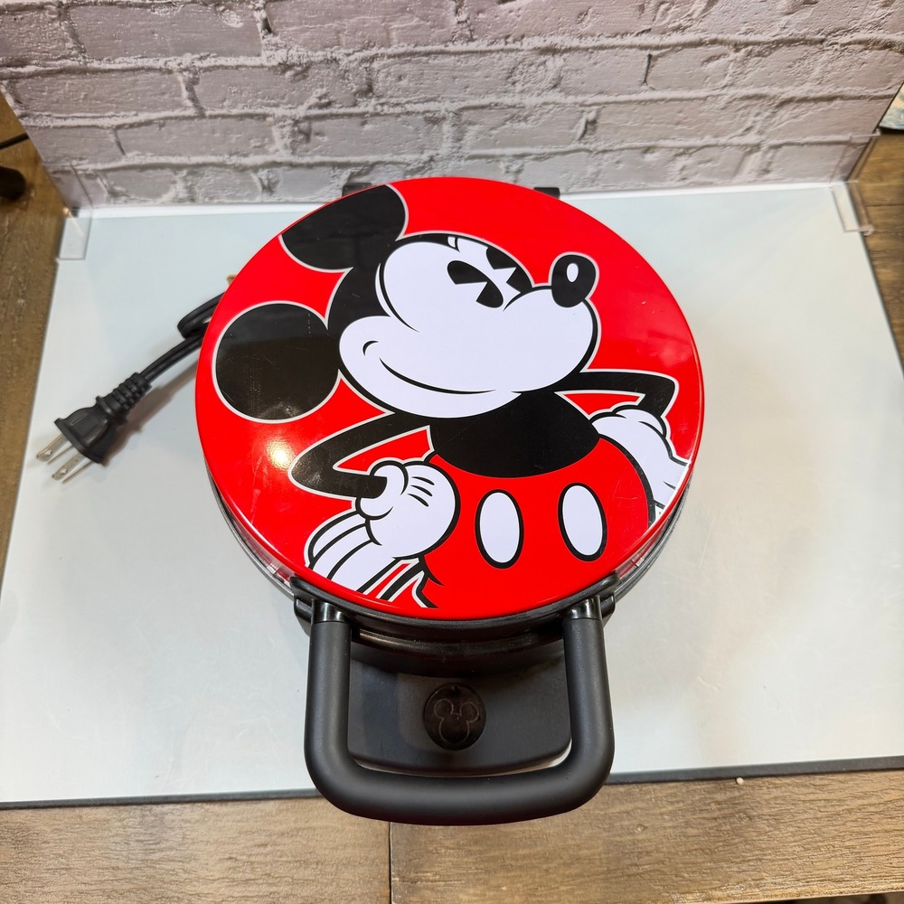 Disney Mickey Mouse Waffle Maker DCM-12 Red 800W Nonstick Tested Works